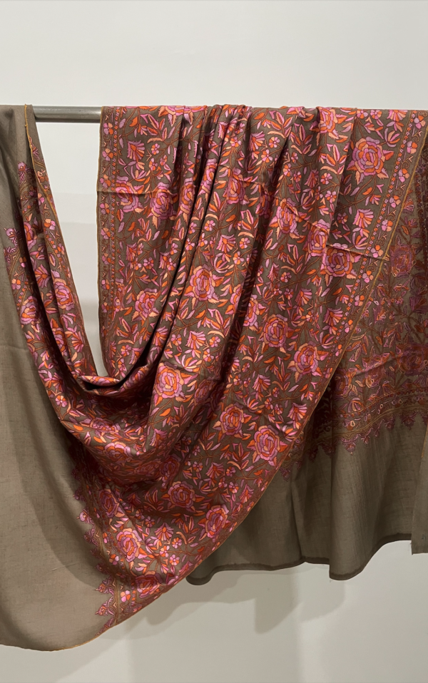 Floral Sozni Embroidered Jama Shawl - Image 3